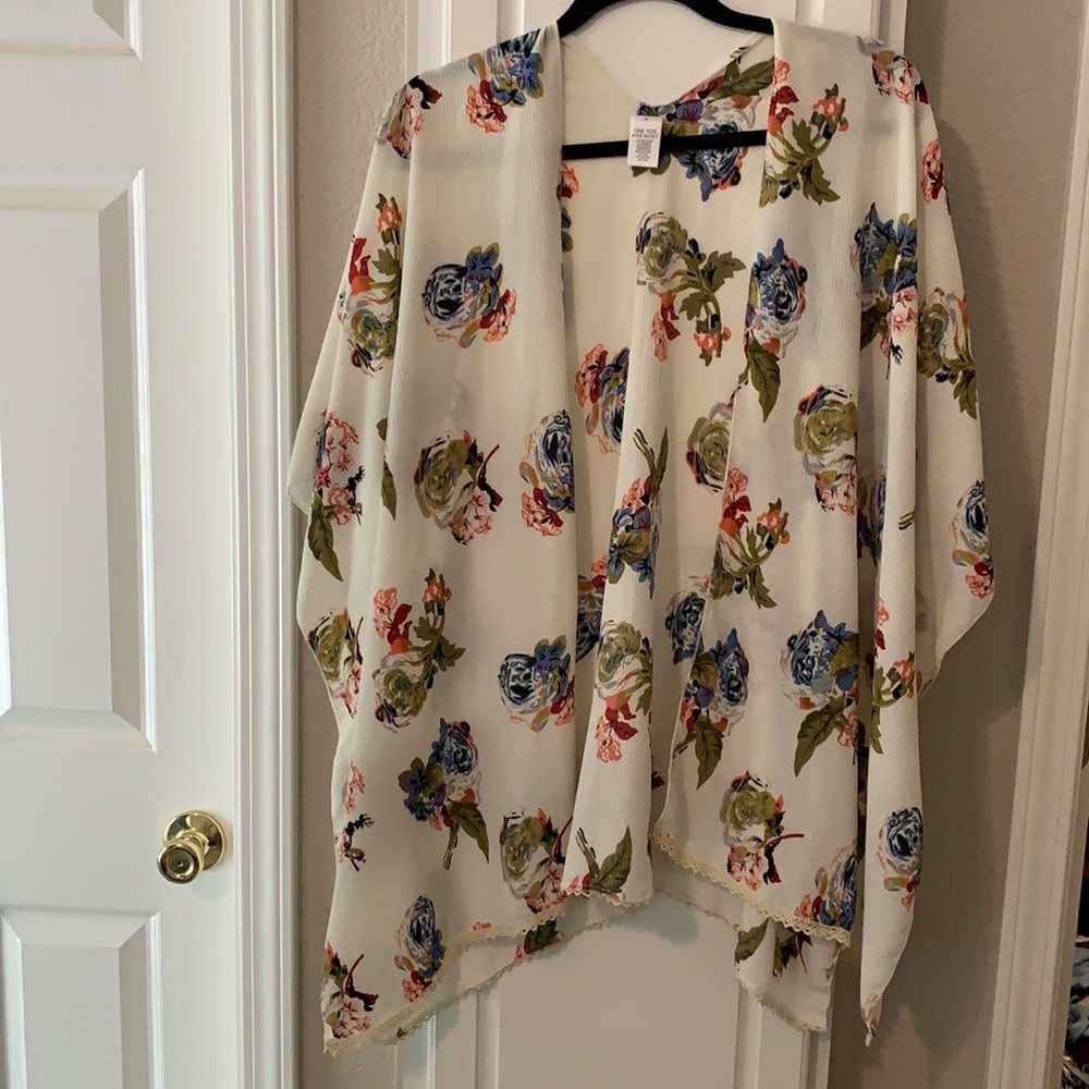 Oversized floral shall